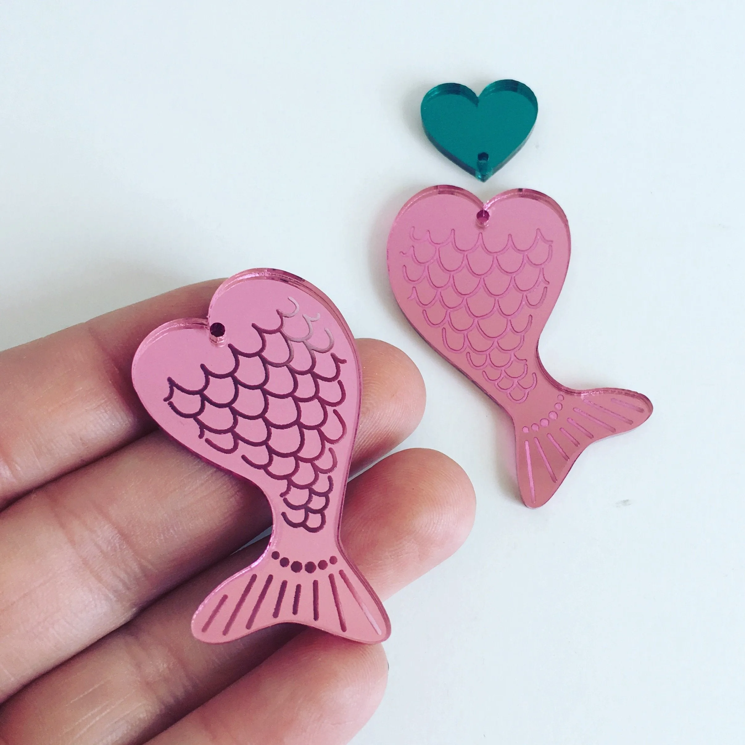 © Fantasia - Mer-mazing Tails  Charms - 4 pairs